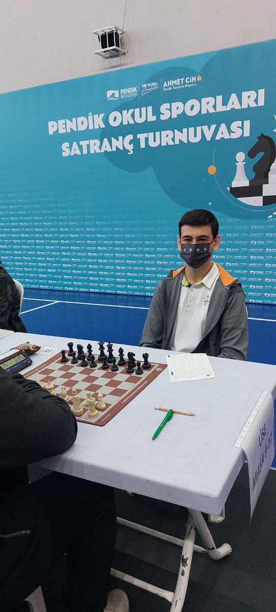 KDKMatematik's tweet photo. Matematik Kulubü ögrencilerimiz Pendik  Okul Sporları Satranç Turnavası'nda yarışıyorlar. Ögrencilerimize başarılar diliyoruz @KDKMatematik @ekremkoseoglu53 @Azrafraarzu1 @arzuuz11 @MehmetKemalkoc1 @KurtkoyDoga_K https://t.co/KifGVxbgl3