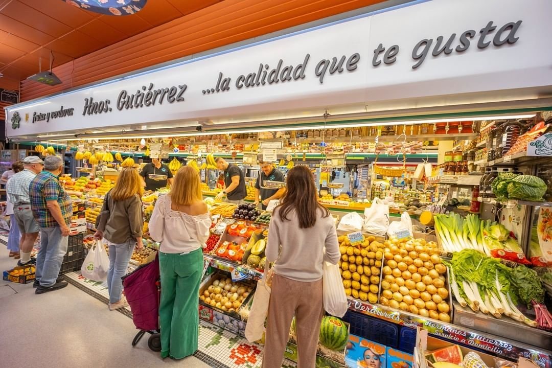 RTm <a href="/mercadochamberi/">Mercado de Chamberí</a> 

En @frutashnosgutierrez  tienes toda la variedad y calidad que te gusta en frutas y verduras de temporada

#CompraOnline en #Mercado47
mercado47.com/hermanos-gutie…

#SOYDEMERCADO
#chamberi #madrid
#mercadodechamberi
#mercadosdemadrid 
#tomates #tomatenatural