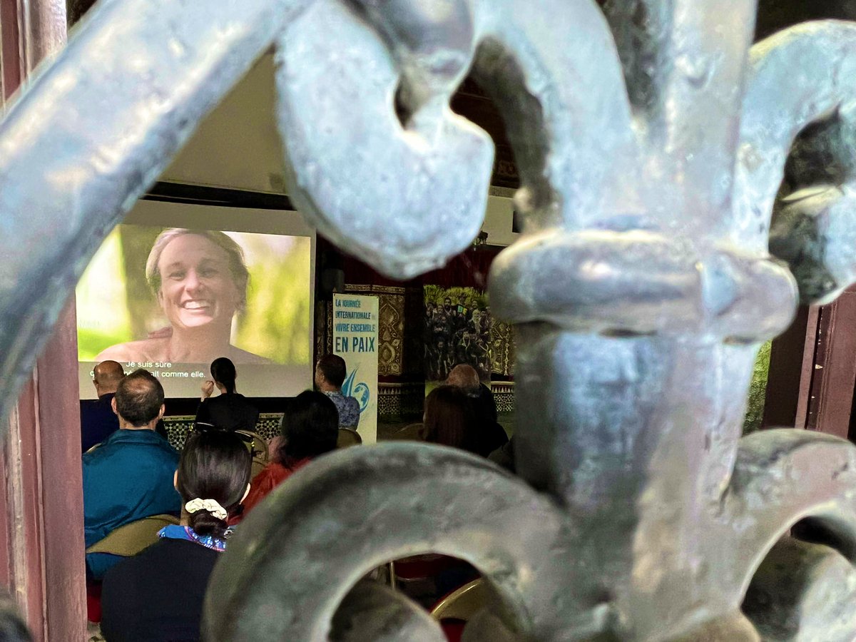 ScoutsMusulmans's tweet photo. Belle soirée placée sous le signe du #VivreEnsemble en #Paix pour cette Journée Internationale du Vivre Ensemble en Paix #JIVEP Merci @mosqueedeparis et à @chemshafiz pour le partenariat et à tous les participant.e.s pour leur présence
@ScoutismeFR @worldscouting @wagggsworld https://t.co/gwNg3qVjsk