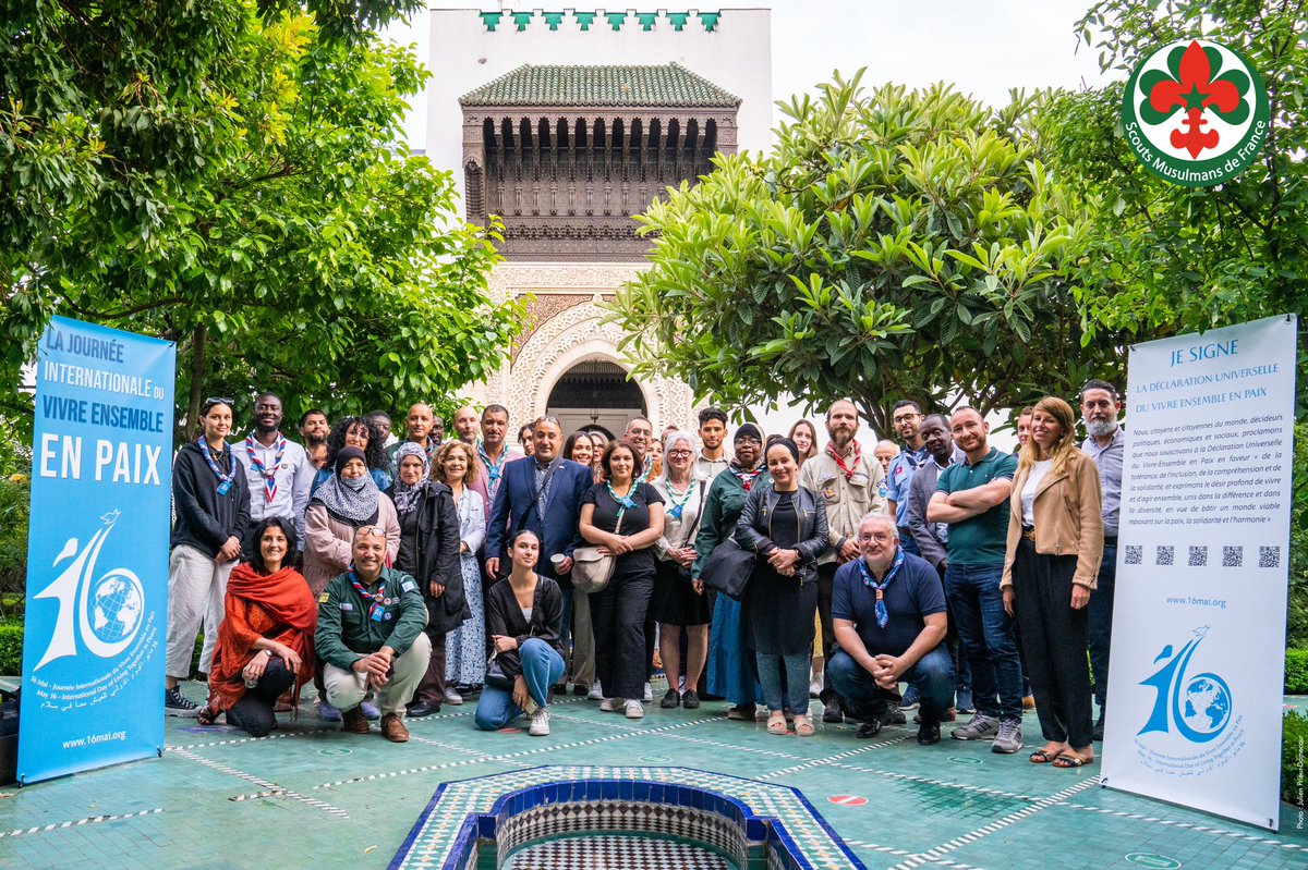 ScoutsMusulmans's tweet photo. Belle soirée placée sous le signe du #VivreEnsemble en #Paix pour cette Journée Internationale du Vivre Ensemble en Paix #JIVEP Merci @mosqueedeparis et à @chemshafiz pour le partenariat et à tous les participant.e.s pour leur présence
@ScoutismeFR @worldscouting @wagggsworld https://t.co/gwNg3qVjsk