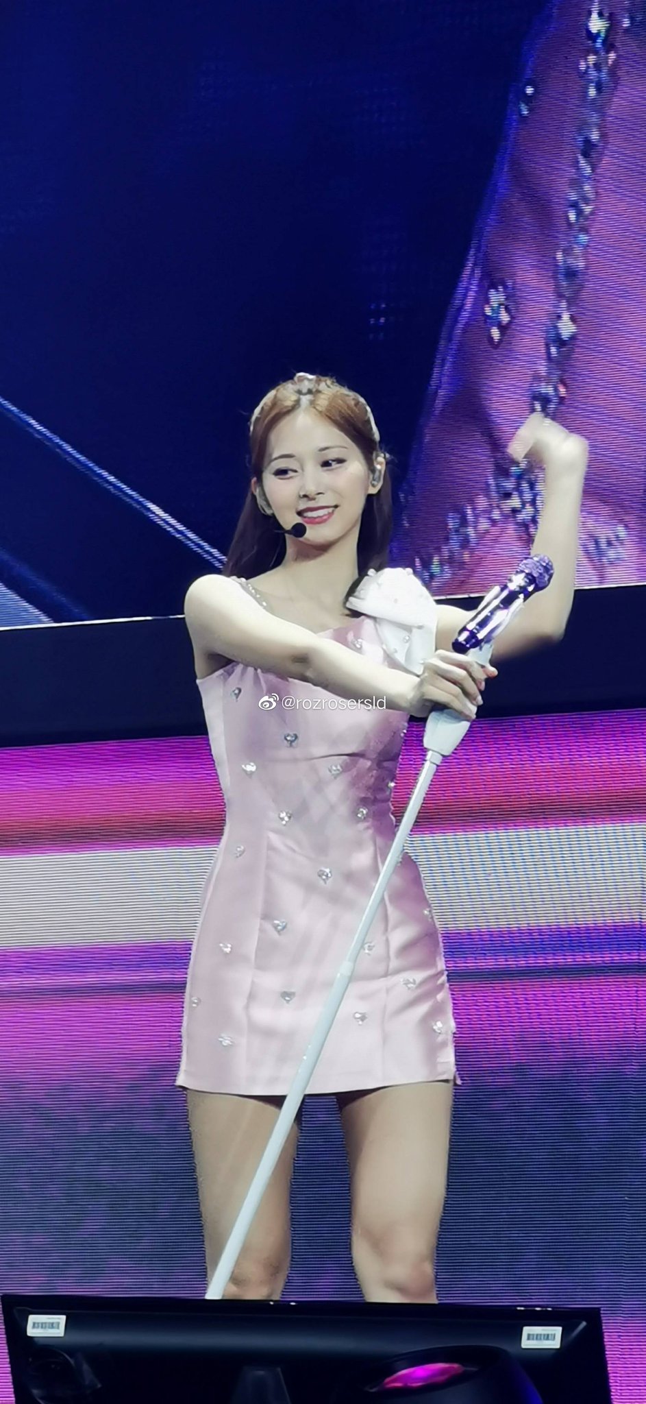 FS8oJlxUUAEI8Ax?format=jpg&name=orig