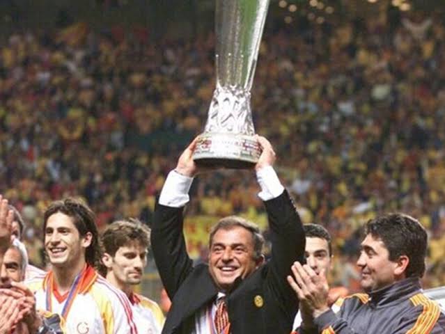 Hatice_GS1905's tweet photo. Tarih bir kere yazildi onuda GALATASARAY yazdi 💛❤
Digerleri ile ayni kulvarlarda olmadik, rakip bile degiliz...
BIAT EDECEKSINIZ 
Konu 🔒 https://t.co/ozC9fJPF49