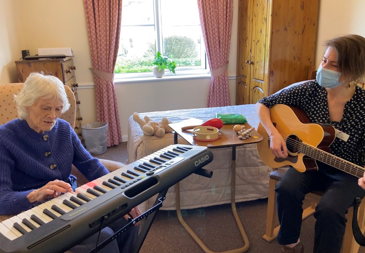 CasioMusicUK's tweet photo. This #DementiaActionWeek, Casio Music want to highlight the positive impact that music can have on those living with dementia and their symptoms through their work on the #LightUpMyLife campaign in collaboration with @MusicforDemUK and @yourMHA. https://t.co/Q0sbPNy50T