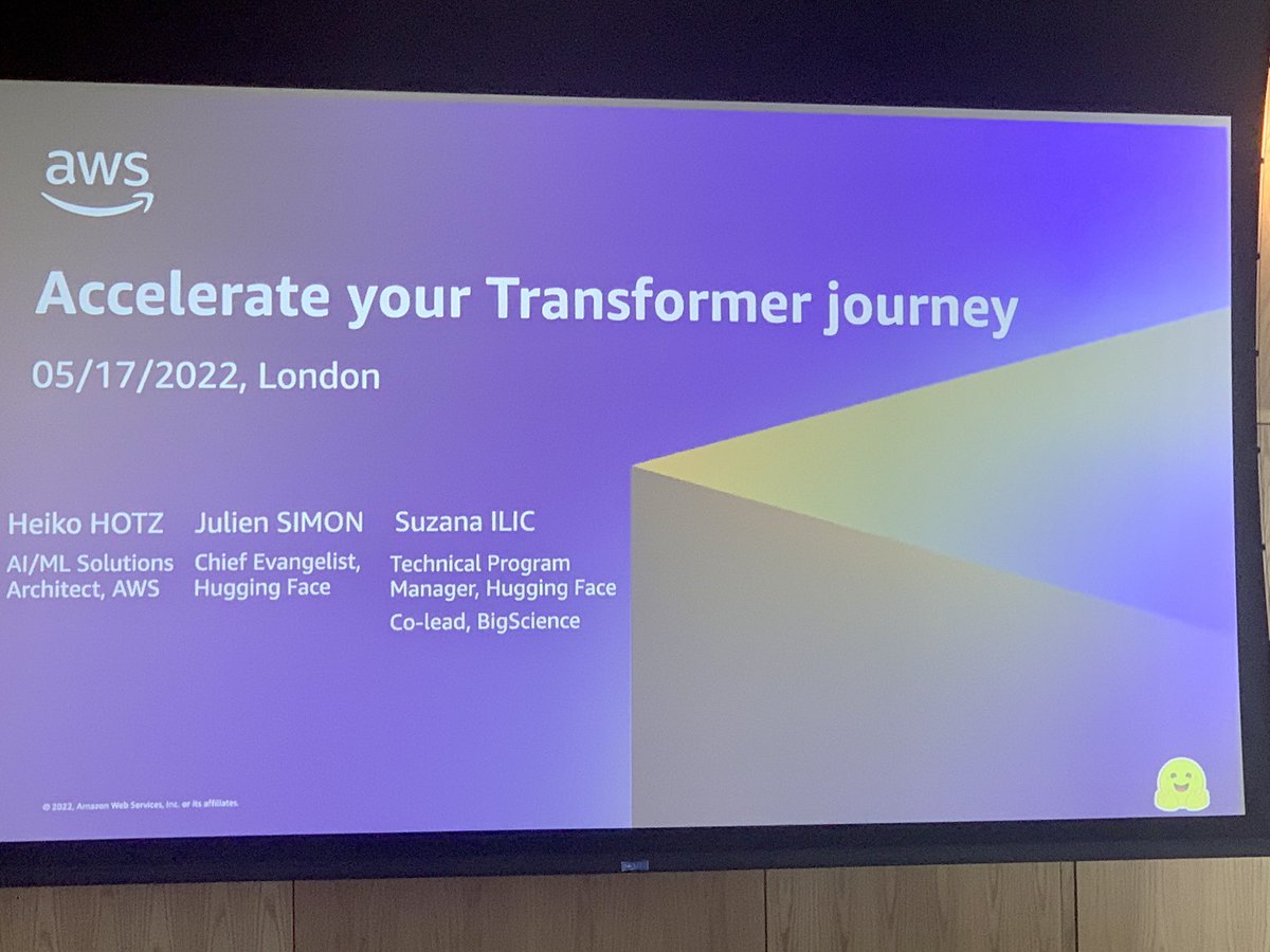 inayulo's tweet photo. Kicking off today’s #AWSStartupBoost event with @julsimon’s #deeplearning 2.0 presentation @huggingface @AWSstartups @AWS_UKI https://t.co/piqaagxayx