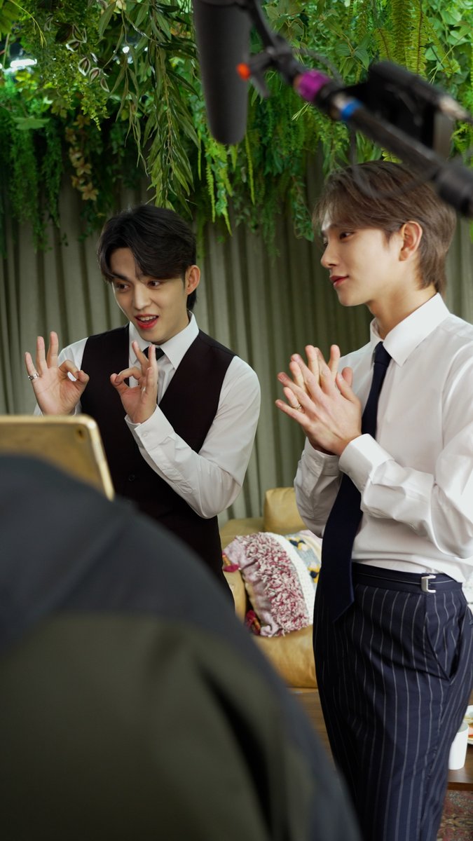 smash_media_us's tweet photo. /
#SEVENTEEN❎#smash.
『#smash_Fighting』💪
ehind the scenes premiered✨
\
Check out the members having fun together, as well as other exclusive secret footage👬👔
This is the final update!😭
Thanks so much💓
Available until on 5/31. Watch ASAP🙇♀️
https://t.co/Cu4Jdyij56 https://t.co/IUt0M06iZN