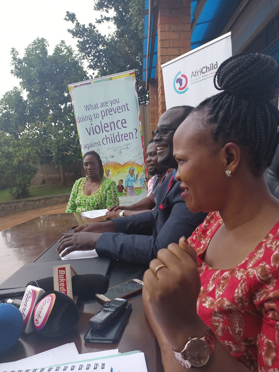 nankunda20's tweet photo. Standing together in partnership to #ENDviolence against Children.
@ucrnn @AfriChildCenter @RaisingVoices @RaisingTeensUg1 @JoiningForcesfC https://t.co/sQywRKwmH3
