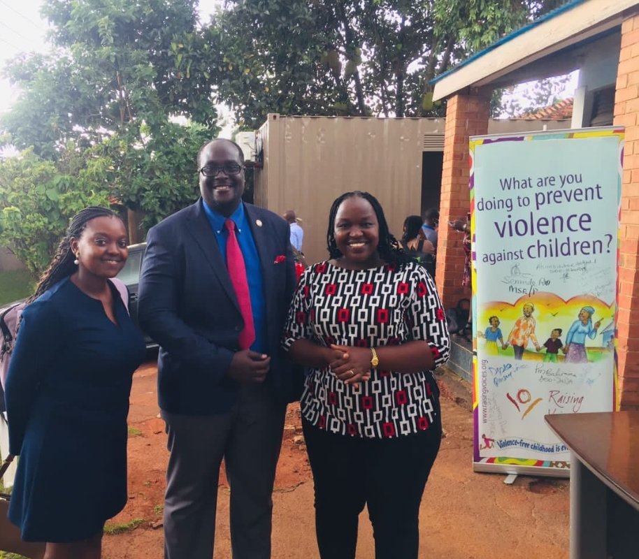 nankunda20's tweet photo. Standing together in partnership to #ENDviolence against Children.
@ucrnn @AfriChildCenter @RaisingVoices @RaisingTeensUg1 @JoiningForcesfC https://t.co/sQywRKwmH3