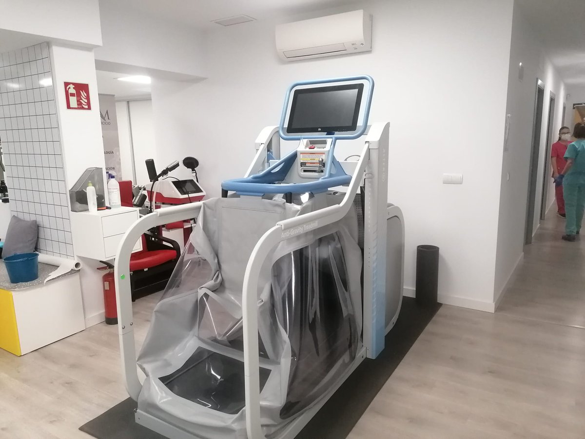 equilibriumsvq's tweet photo. Te esperamos para ayudarte a lograr tu bienestar.
Contamos con el material humano (que es el más importante) y de herramientas necesarias para tu tratamiento.
#centroequilibrium #sevilla #fisioterapia #medicina #ejercicioclinico #alterg #iskra #hit #epte https://t.co/sfJ4oowyQK