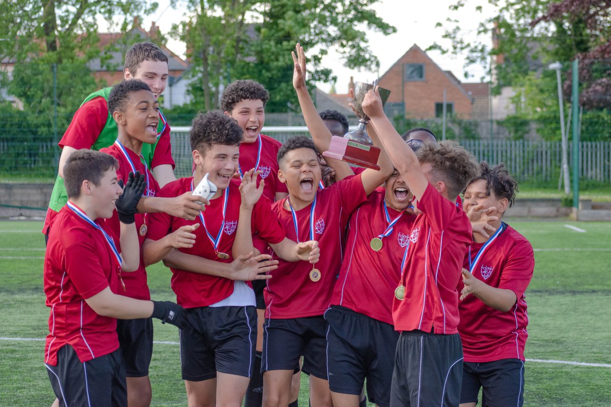 ByronNeary_CHS's tweet photo. Congratulations to @DavidHa96072029 and our year 9 football team on beating Small Heath and winning the Kevin Turner Cup final. 🏆🏅⚽️

Final Score: 6-0

#NothingButTheBest #KevinTurnerCup https://t.co/olzYJLi2Uq