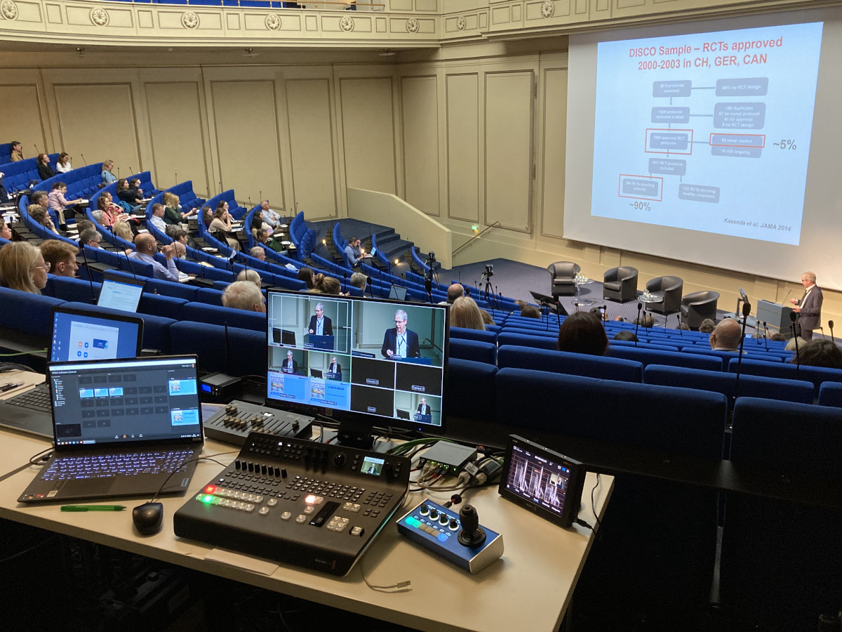 ECRIN_ERIC's tweet photo. Now on stage, the keynote lecture from Prof. Matthias Briel from the University Hospital Basel and McMaster University in Canada: โRecruitment in clinical trials: The ultimate challengeโ. #ICTD2022 https://t.co/gw74xoSMWZ