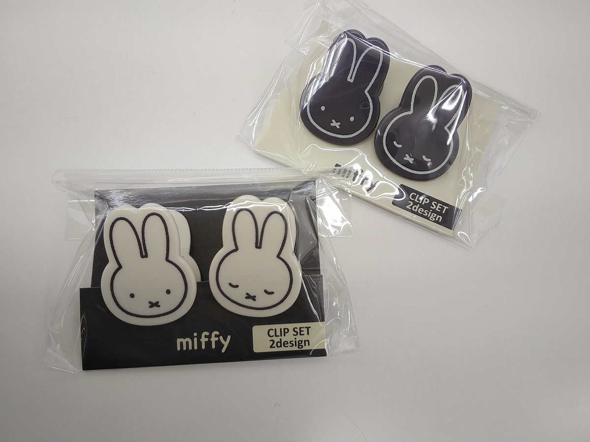 CHIKUHO3's tweet photo. ミッフィーのフェイスシリーズの新作が入荷しました🐰シンプルなデザインでどんな場面でも使いやすい😎お顔マスコット付きのボールペンと、ころんとしたフォルムがかわいいクリップがイチオシです👍
#ミッフィー #miffy #クツワ https://t.co/fyo9MkdczH