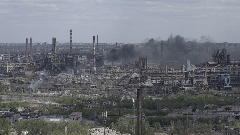 BFMTV's tweet photo. 🔴 ALERTE INFO
La Russie assure que 265 combattants ukrainiens d'Azovstal se sont constitués prisonniers
https://t.co/NDqsX1sBPm https://t.co/ZNhL6e8Q3c
