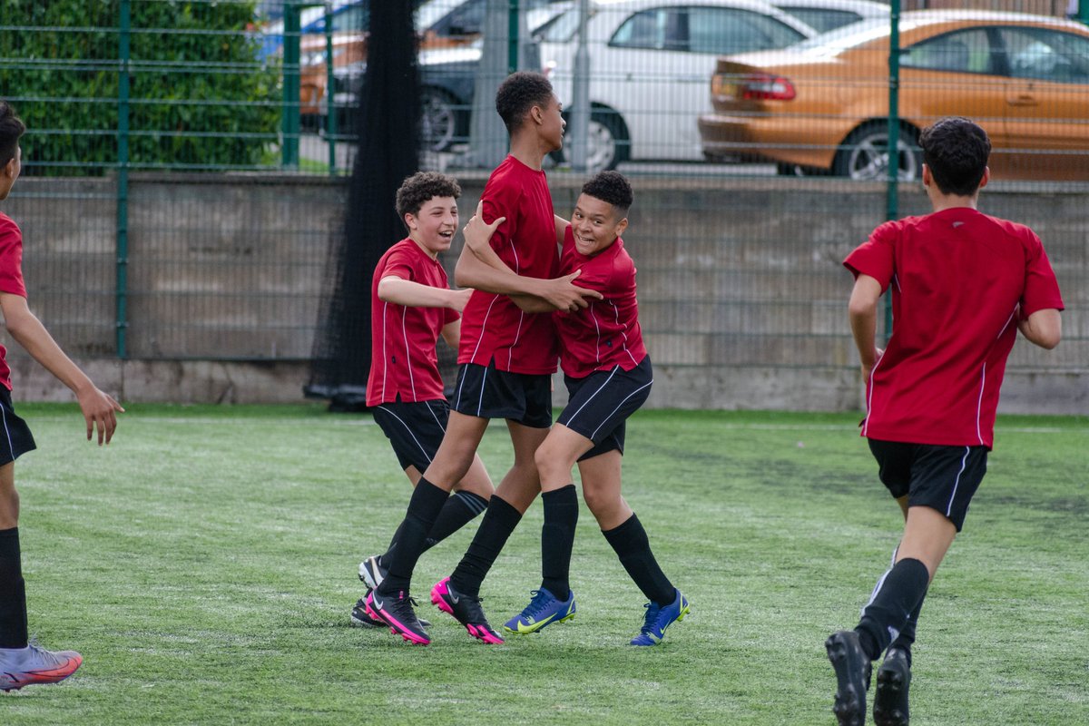 ByronNeary_CHS's tweet photo. Congratulations to @DavidHa96072029 and our year 9 football team on beating Small Heath and winning the Kevin Turner Cup final. 🏆🏅⚽️

Final Score: 6-0

#NothingButTheBest #KevinTurnerCup https://t.co/olzYJLi2Uq