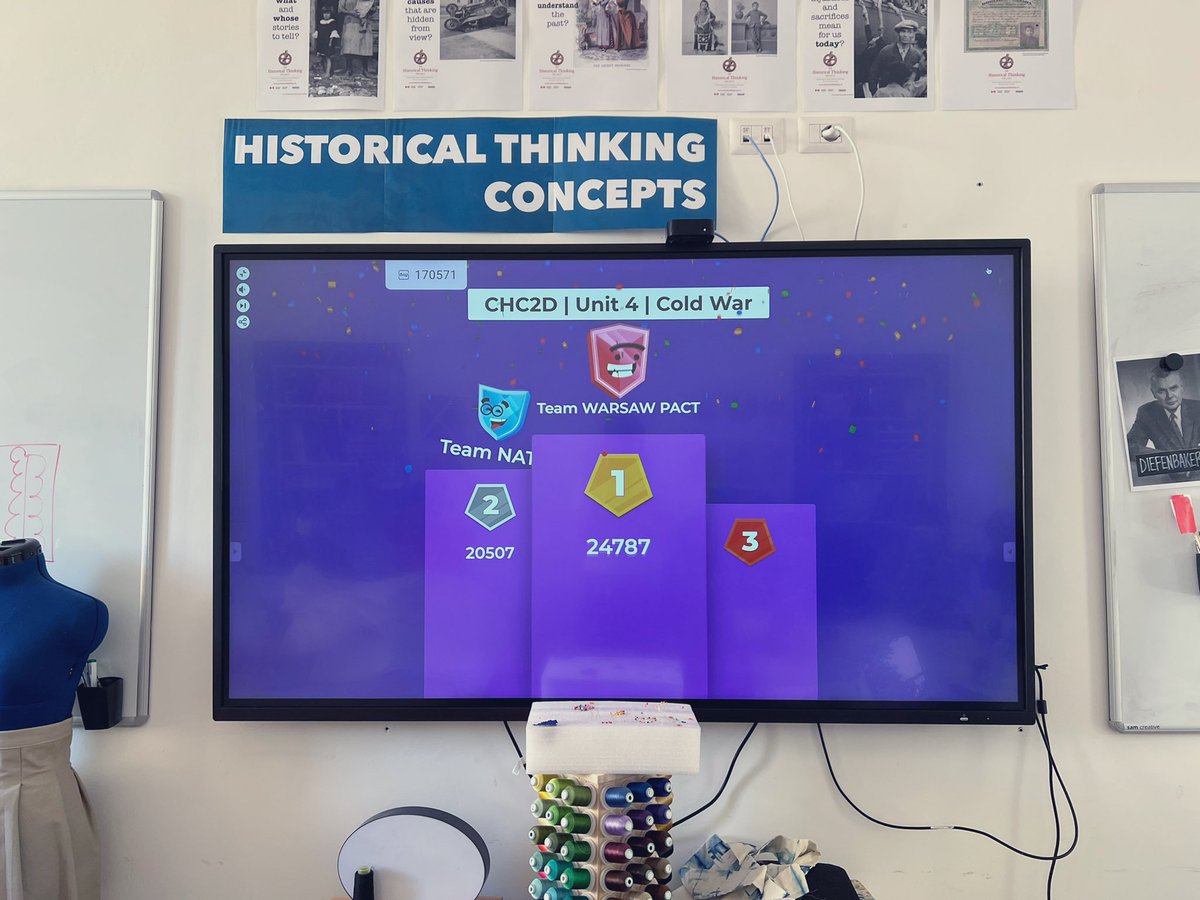 MrMelchior's tweet photo. Reviewing for the #CHC2D #ColdWar Test 🔴🔵 turns out the Warsaw Pact came out on top with this one! #historyteacher https://t.co/ZqlM1yavsZ