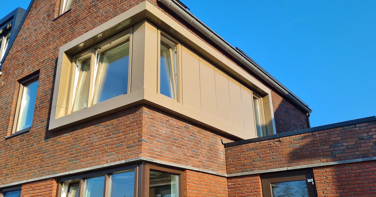 MorgoAluminium's tweet photo. #Muurafdekker #Hoogkarspel #Kader #Dakkappellen #Bekleding #Zetwerk #Dakkap #Dakrand #Muurafdekprofiel #Dakrandafwerking #Dak #Roof #Afwerking #Aluminium #Maatwerk #Gevelafwerking #Muurafdekkap #Montage #Morgo #MorgoAluminium #cladding #architecture #construction #design #facade https://t.co/ojiwJuWvkD