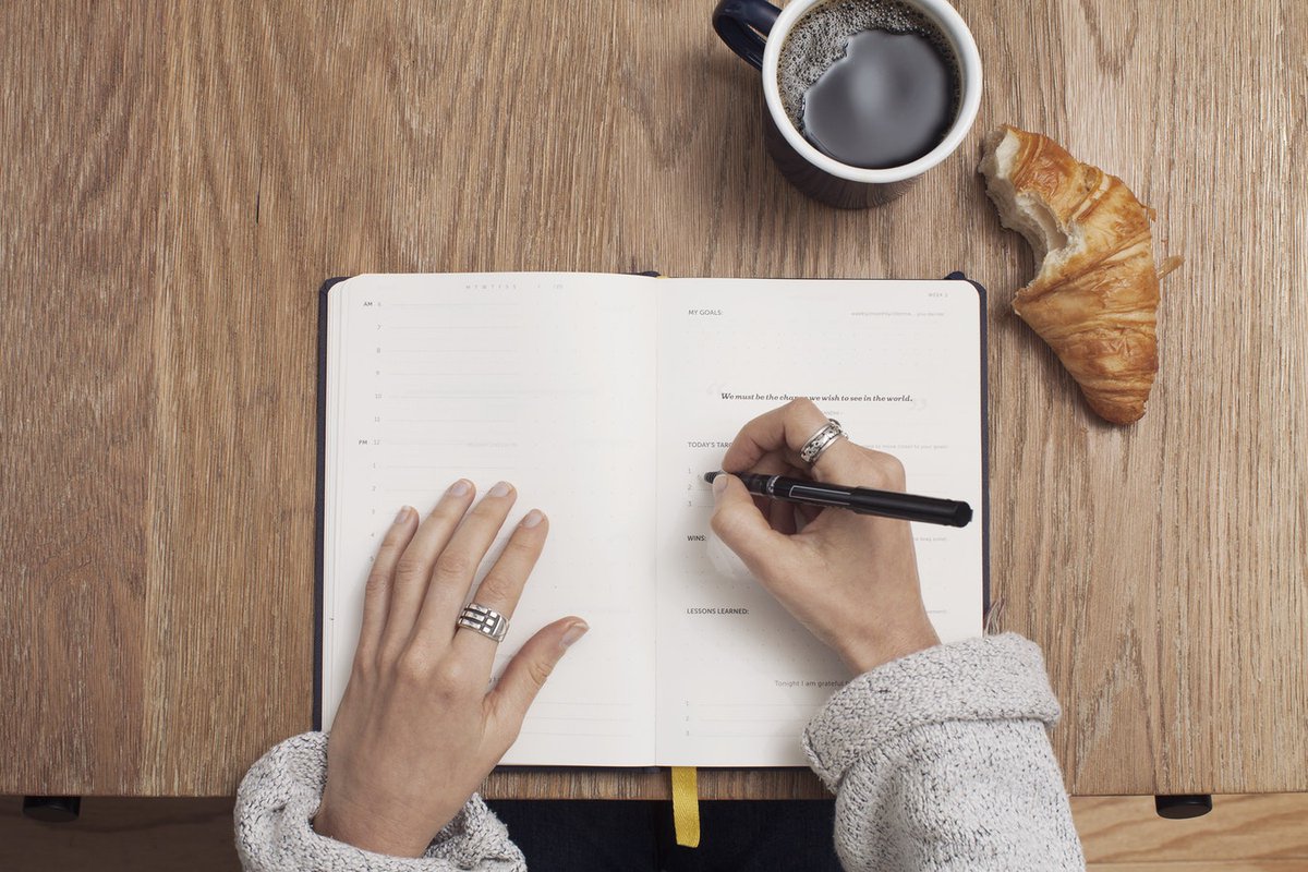 titiknolenglish's tweet photo. Saat mengerjakan tes TOEFL, ada beberapa bagian pertanyaan yg perlu kamu pahami & kerjakan dgn baik jika ingin mendapatkan skor yg maksimal.
Nah, berikut ini tips mengerjakan soal TOEFL untuk semua bagian yg bisa kamu pelajari
#TestToefl #TOEFL #kuliahLN #Beaisiswa https://t.co/LnAV9D3tIR