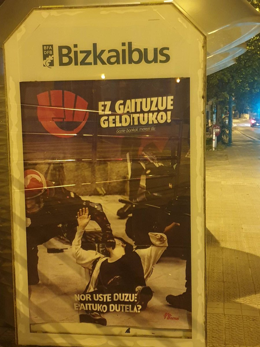 AlgortaErnai's tweet photo. Nor uste duzue epaituko dutela?🤔

Gazteak ala polizia? 😟🫵🏽

…Gazteon eta mugimendu sozialen aurkako jazarpenari aurre egiteko, ekainaren 4ean Bilboko kaleak hartuko ditugu!✊🏽🔥

#EzGaituzueGeldituko #BorrokakMereziDu https://t.co/dkL7dUyLN9