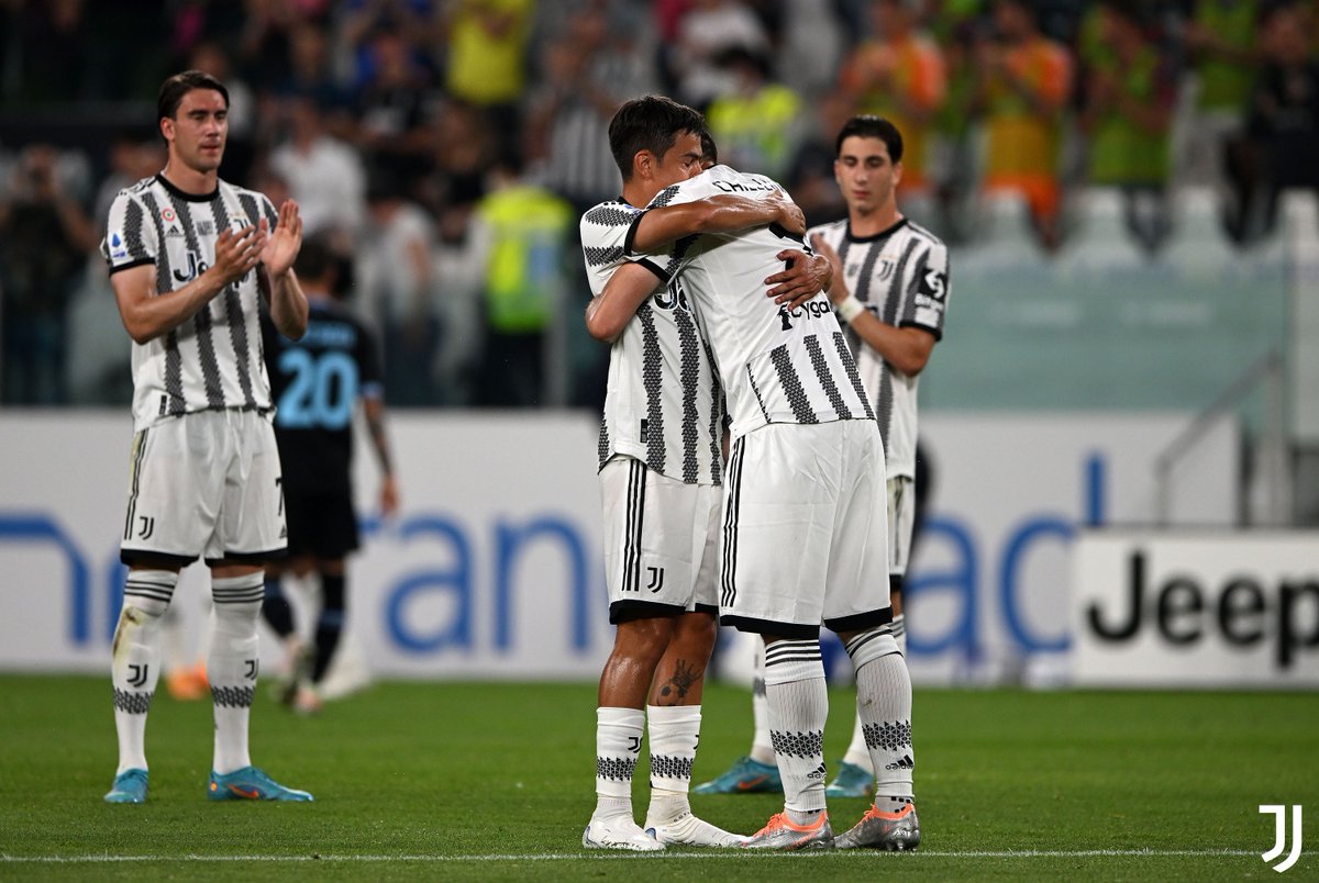 Da brividi. 

#THEGR3ATCHIELLO <a href="/PauDybala_JR/">Paulo Dybala</a>