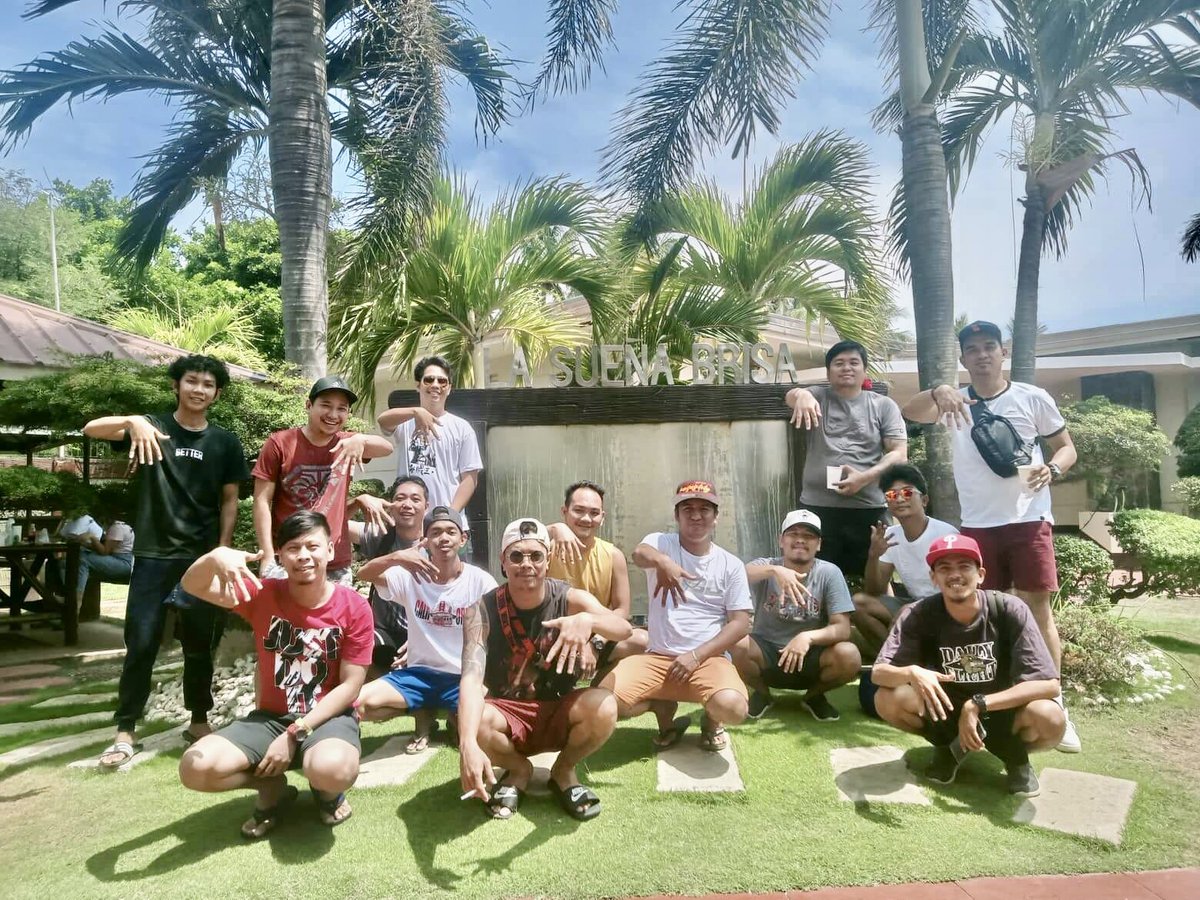 lAMdiegss's tweet image. Dota boys at La Suena Brisa Resort and Event Place. 
#Easy5k