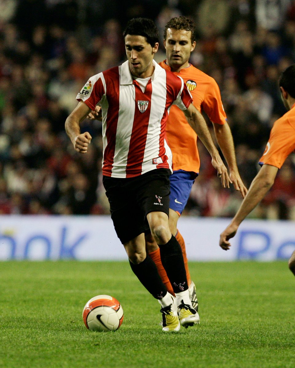 AthleticClub's tweet photo. 🤝 Un placer haberte formado en Lezama y disfrutado como león, Joseba.

🍀 Te deseamos la mejor de las suertes en el futuro. Besarkada bat! 

#AthleticClub 🦁 https://t.co/2YioX1Jq93