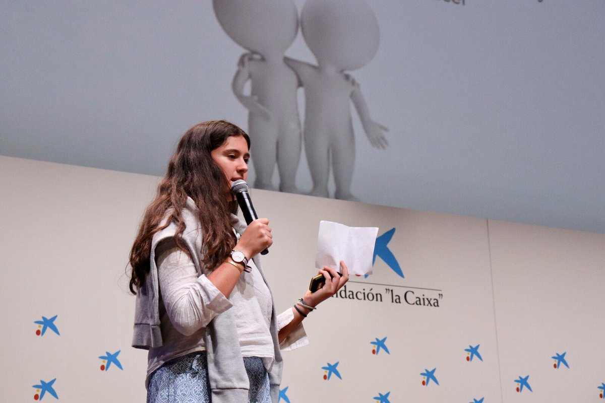 fase_fundacion's tweet photo. 🌍 El 7 de mayo, varias participantes de #LeaderCode presentaron sus proyectos de impacto en el evento #GlobalTrends

Los tres primeros fueron:
👉🏻 Maria E. y Mireia S. "Tu tiempo es oro"
👉🏻 Alba J. y Rocio R. "Share letters"
👉🏻 Maria T., Laia M., Lucía A. "Jóvenes voluntarios" https://t.co/fqePGc7UFD