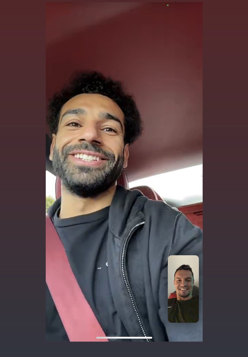 Dejan06Lovren's tweet photo. Fake smile vs real smile 😝
Good to see you happy brate 💪🏻🙏🏻@MoSalah https://t.co/2s6uduPY6p