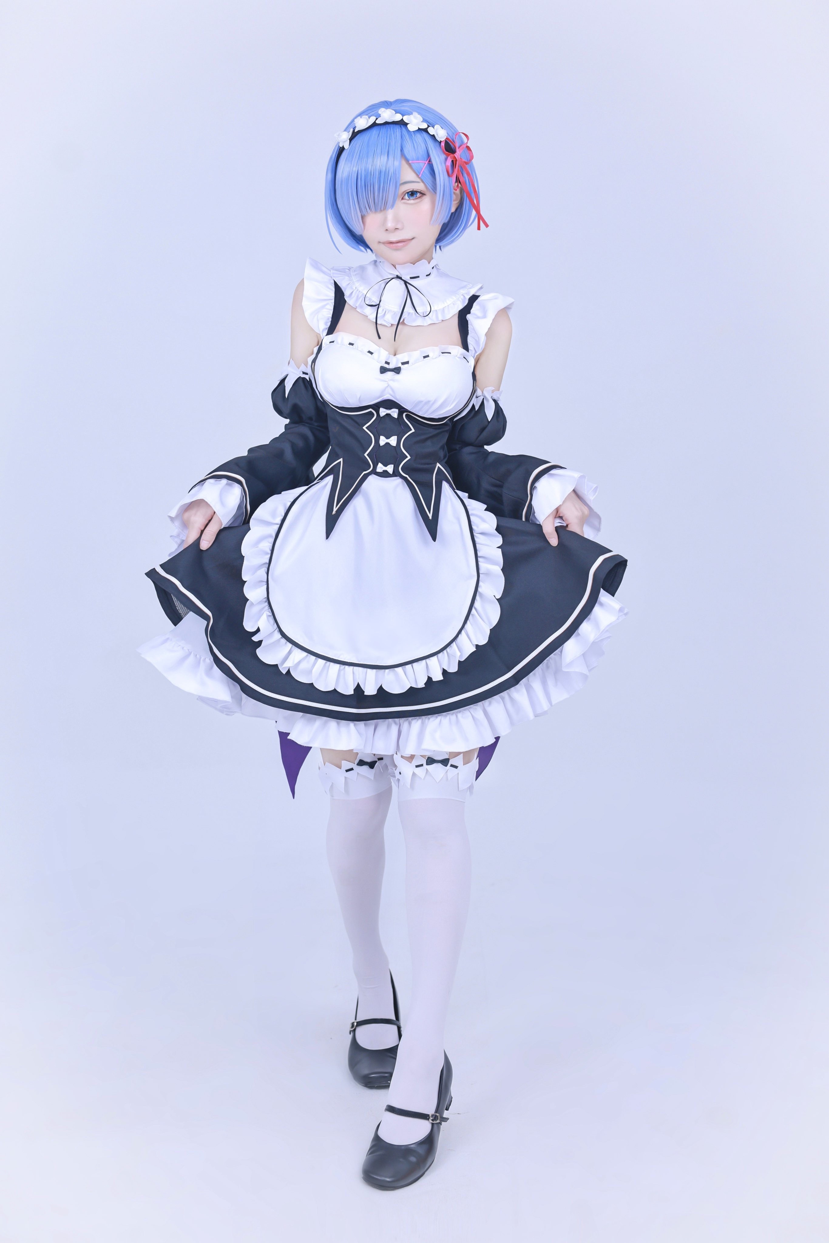 akari akase cosplay rem re zero