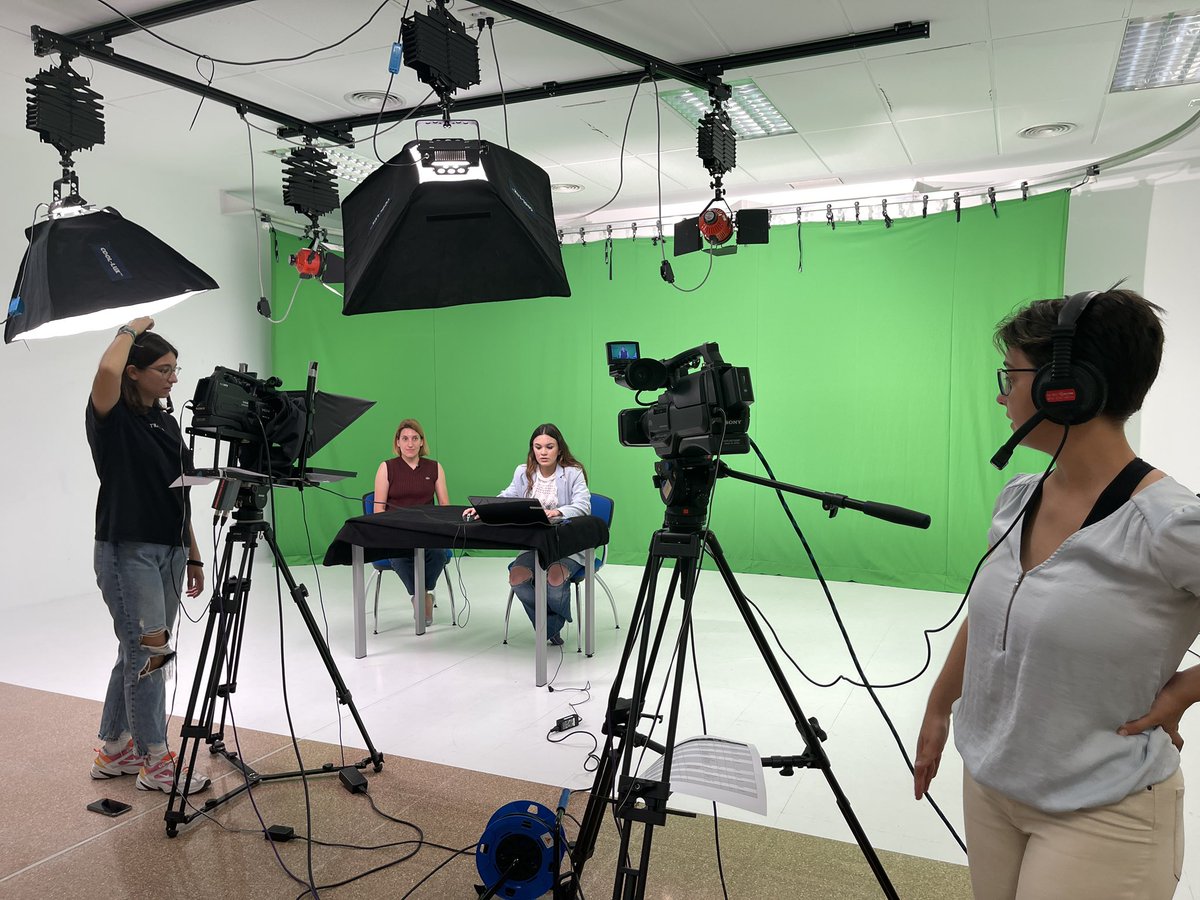 Palomitixmedia's tweet photo. Por fin finalizamos la práctica final, ha sido para todas una experiencia enriquecedora! https://t.co/TIb2fqdf1u