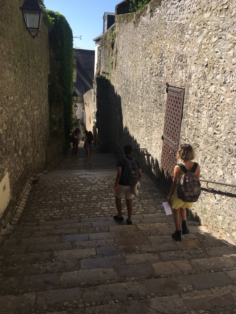craigs_simon's tweet photo. Photo challenge at Blois #Loire2022 @IntSchBrussels @ISB_MS https://t.co/7XDhrKnO3k