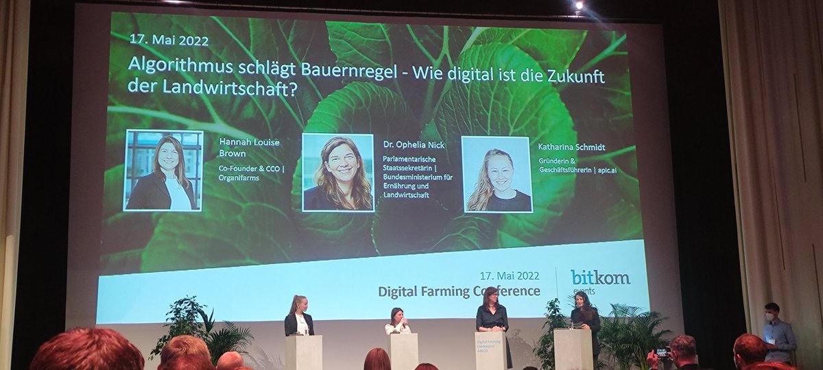 An all-female panel kicks-off the <a href="/Bitkom_Farming/">Bitkom_Farming</a> annual Digital Farming conference 🤯Kudos, <a href="/SchweikAs/">Andreas Schweikert</a> #dfc22 #femalefounders #womenintech
