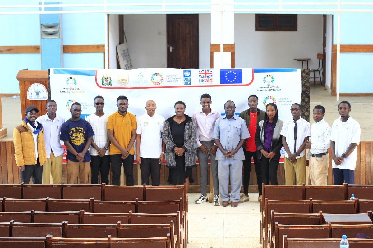 lerd_s's tweet photo. We thanks the support of COSTECH during Innovation Week Tz-Mbeya Edition for the great cooperation of COSTECH Planning Officer. #Innovationforsustainabledevelopment, #IWTz2022, #leonardbumegile2022, #Mwakatobe, #Grace, @MUST_MBEYA https://t.co/fmKkQscVEv