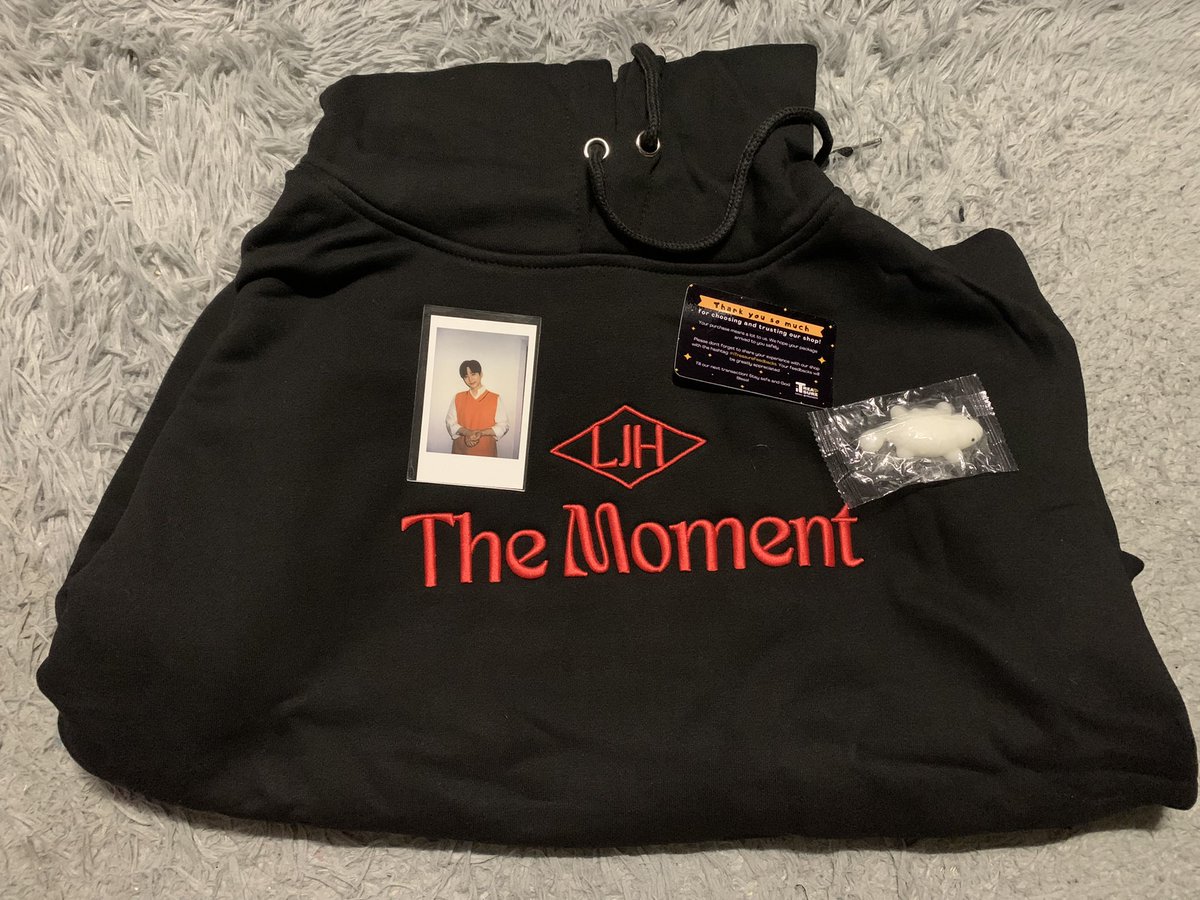 jwyjls's tweet photo. My LJH hoodie came home safe and secured. Super happy! π Thank you @iTreasurePH for the smooth transaction βΊοΈβ¨
Btw, this is my stan acct po hehe. https://t.co/dEQhKujrOu