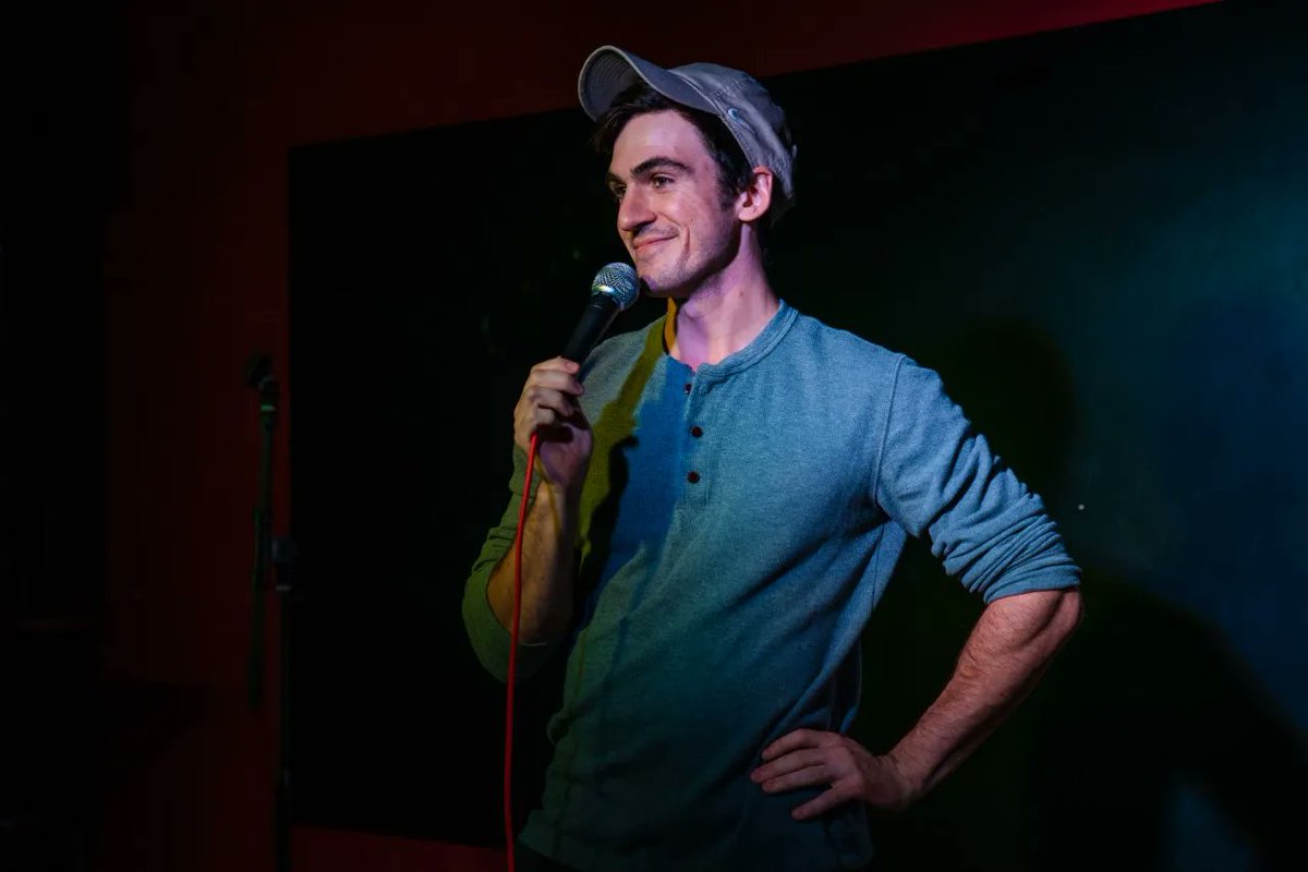 QuickOfWit's tweet photo. 📣 Comedian @ZachRussellComedy will be performing at our #QuickofWit show THIS SATURDAY, May 21st at the @EpiphanyArts201! 
Grab your tix here→ https://t.co/lnY3tCMu5b #ComedyShow #Quickofwit #Comedy #Comedian #jokes #Fun #Humor #LOL #Funny #Laughs #Haha #standup #Chicago https://t.co/jGsmANA4gz