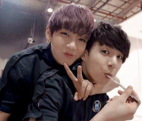 maanranda's tweet photo. he was his best friend
he married him many years later
AWWWWWW
#taekook #nasia
🖇 taekookcolorfulove https://t.co/YJCfamsfXU