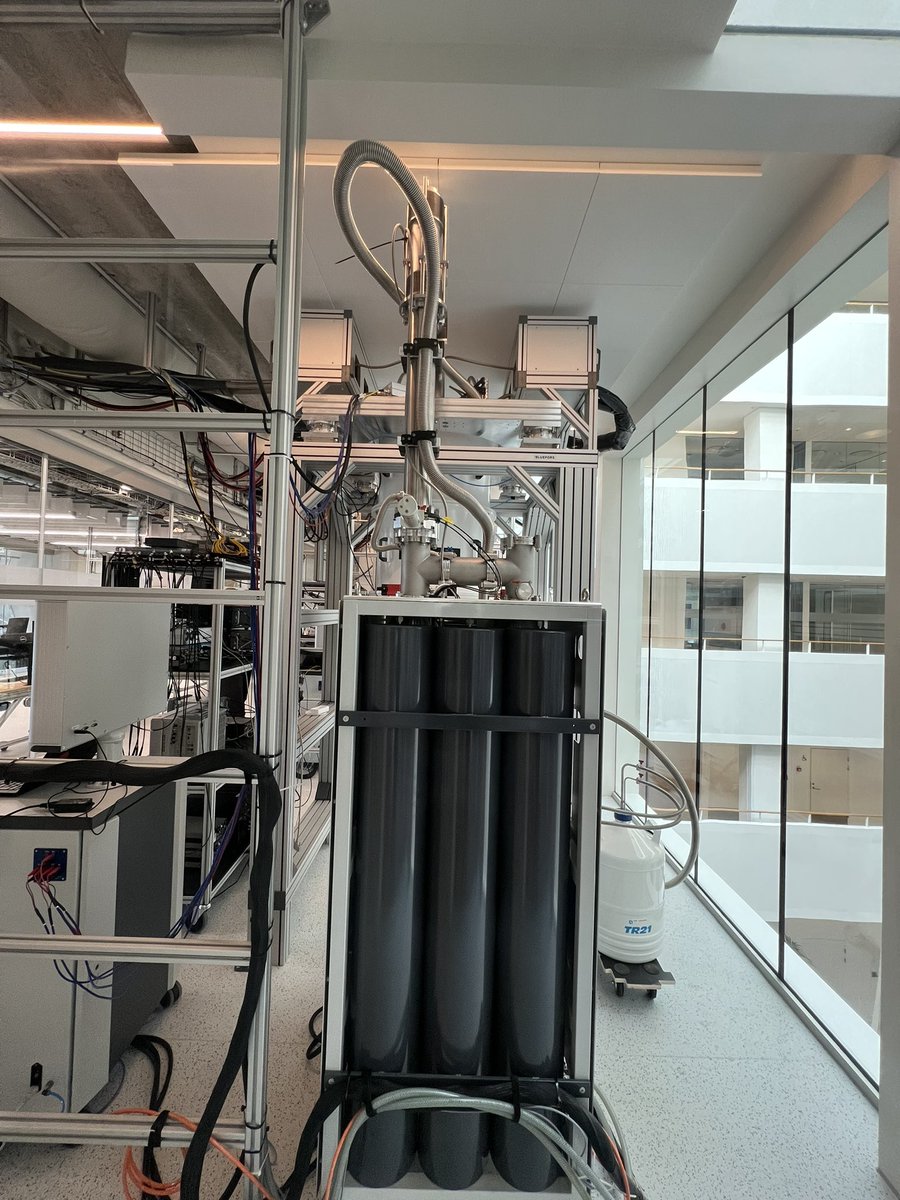 coolcsh's tweet photo. Got to see a quantum computer at Microsoft Copenhagen today. Not ready for home use yet. https://t.co/VFtpFLIjNk