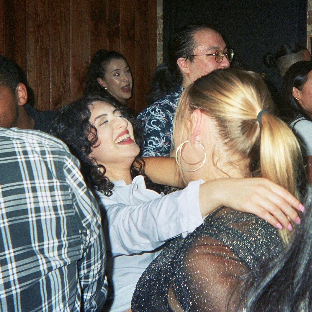 Chicago! Your favorite night of latin bops is back this Thursday 5/19 from 9pm-2am at <a href="/blindbarber/">Blind Barber</a> w <a href="/djiggy_/">DJ IGGY</a> and DJ Chava! 💦💃🏻🕺🏻

🚨 EARLY ARRIVAL SUGGESTED 🚨

For table reservations : chi.reservations@blindbarber.com 🍾

WE CAN’T WAIT TO SEE ALL OUR LATINO GANG 😍