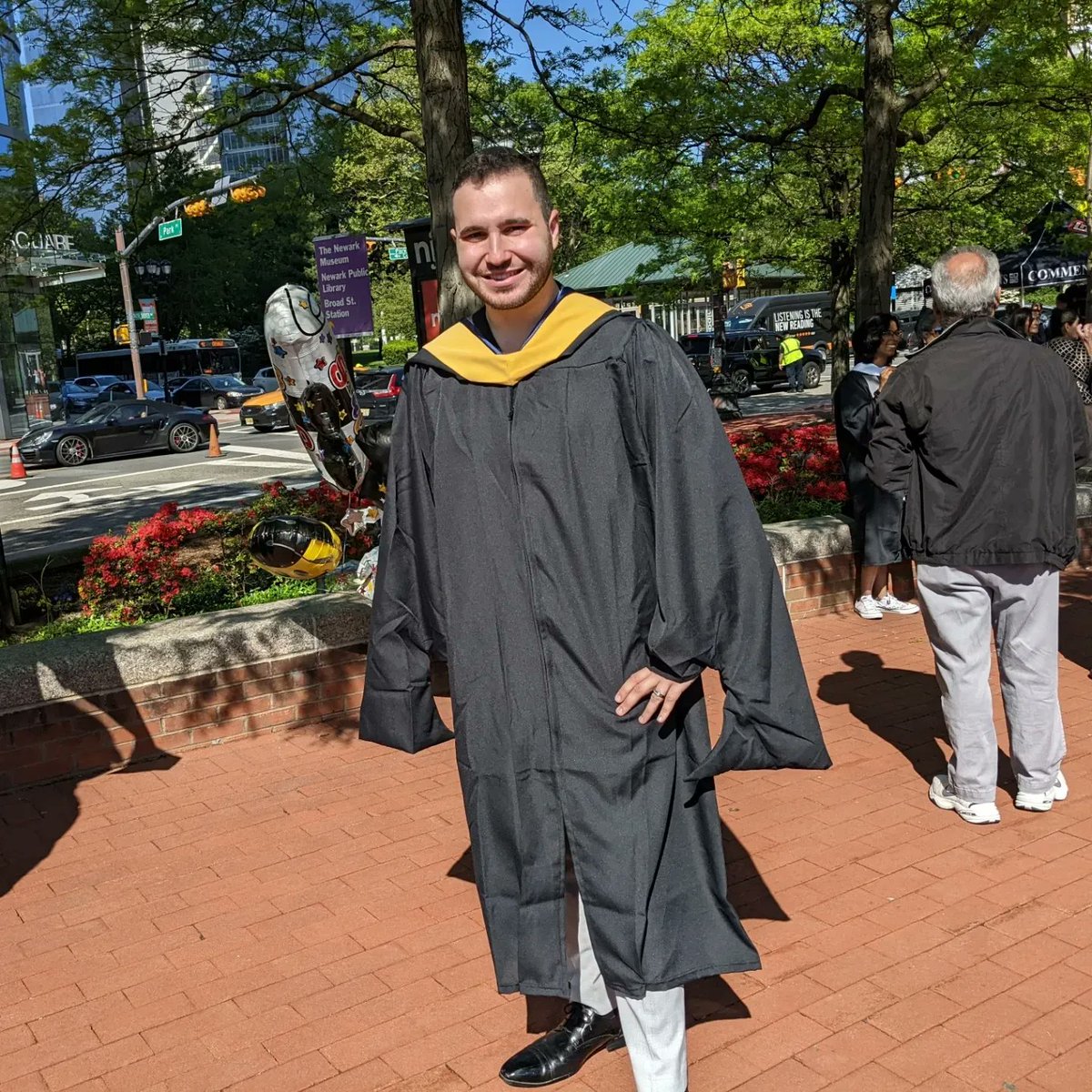 margmccorry's tweet photo. Smiling faces, happy day. Congratulations, Kean graduates! #Kean2022 #CougarsClimbHigher https://t.co/pCvtpEKy49