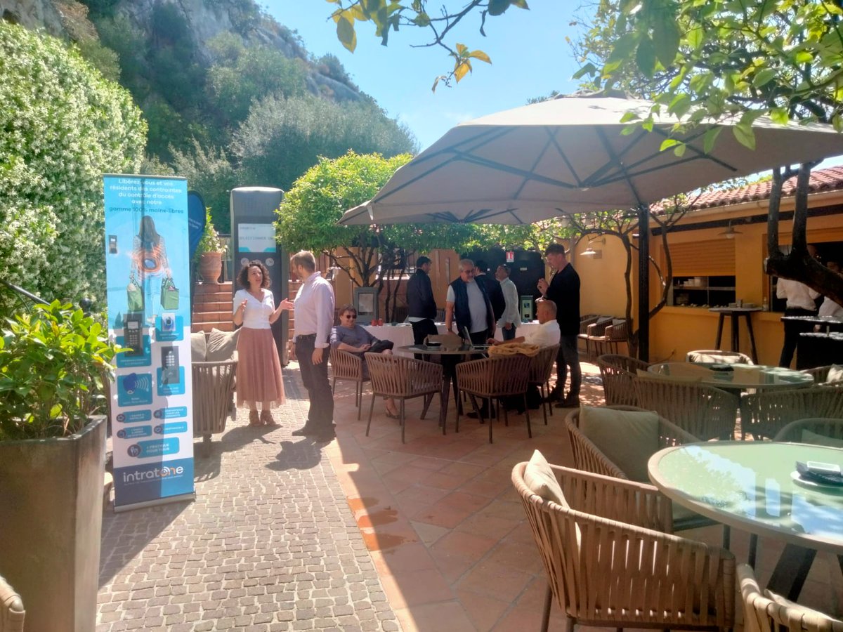 intratone tweet media