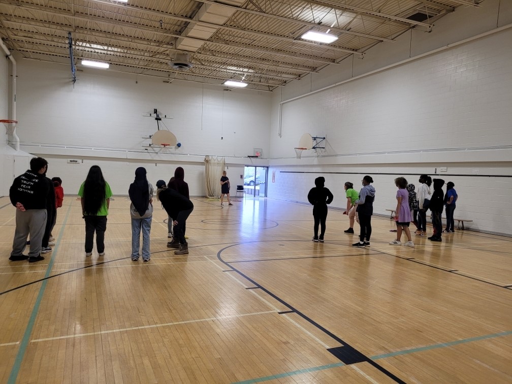 GLRobertsCVI's tweet photo. Thx to the Grade 8s @GlenSt1 for making their education a priority, particiapting in our breakout groups, & for taking this opportunity to learn about life as a #GLLaker , yesterday.
We're excited to welcome you to #LakerNation next year!
#youreducation #yourfuture #youchoice https://t.co/H6Ew3RZABI