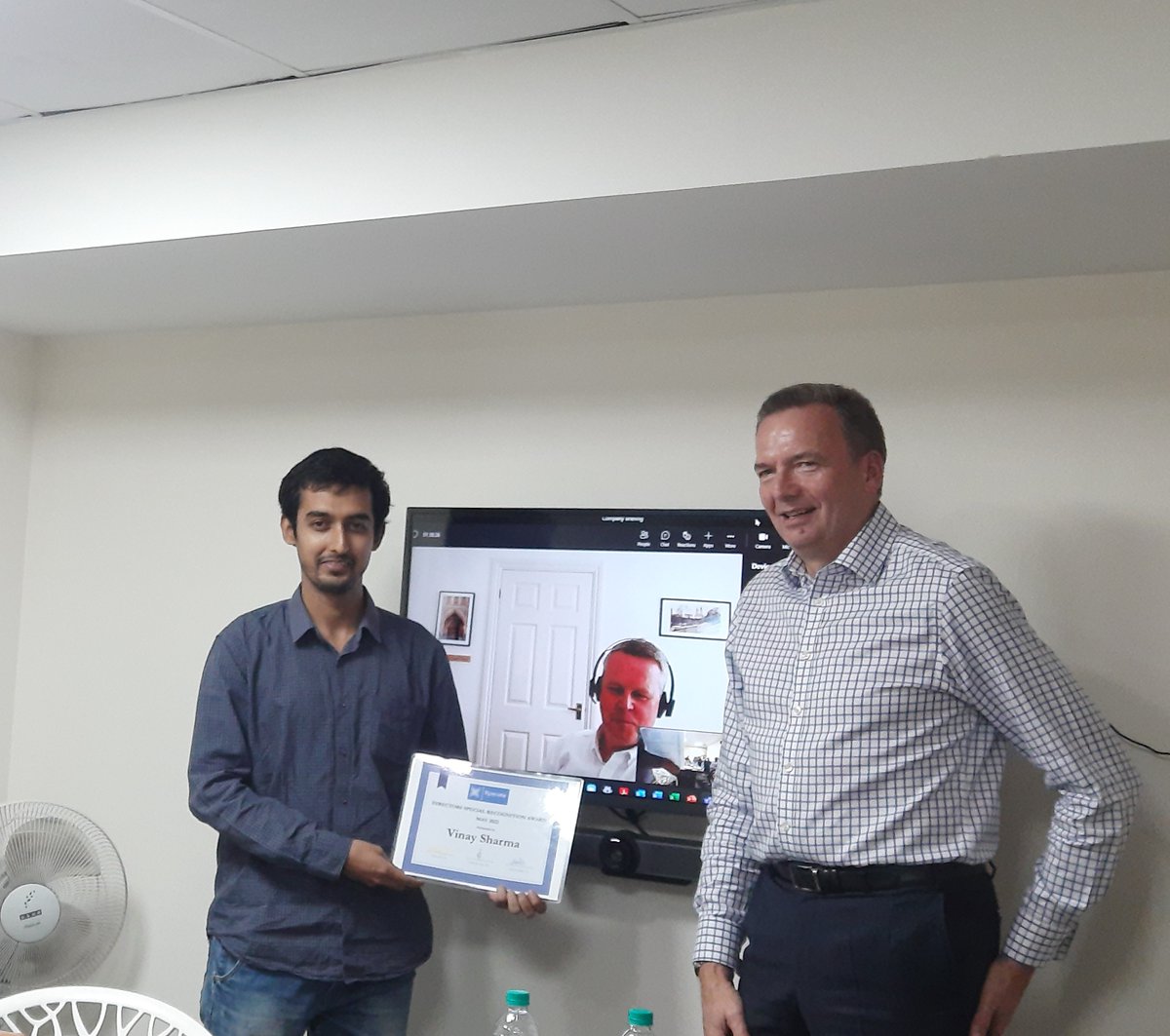 Read about the first recipients of <a href="/XperateUK/">Xperate</a> inaugural Directors Special Recognition Awards presented to some very worthy winners last week.  xperate.com/news/f/inaugur…

#legaltech #softwaredevelopment #softwaredevelopers  #employeeawards