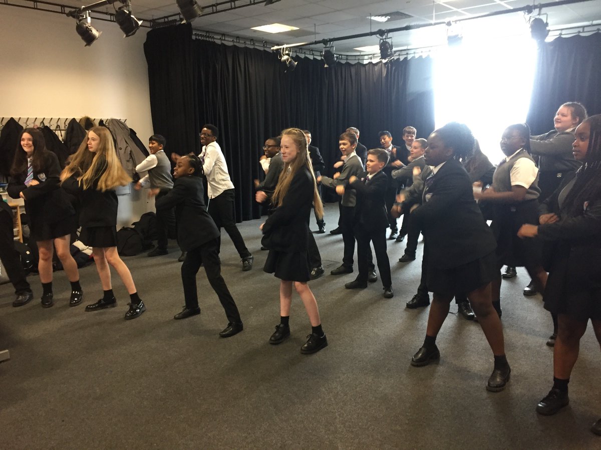 NewmanRCMaths's tweet photo. We kicked off our celebration of numeracy this week by learning a dance with the help of Katya Jones from Strictly come Dancing. Break everything down into small steps, repeat, repeat, repeat until you master it. #NationalNumeracyDay @Nat_Numeracy @NewmanRCCollege https://t.co/dR3OdggNng