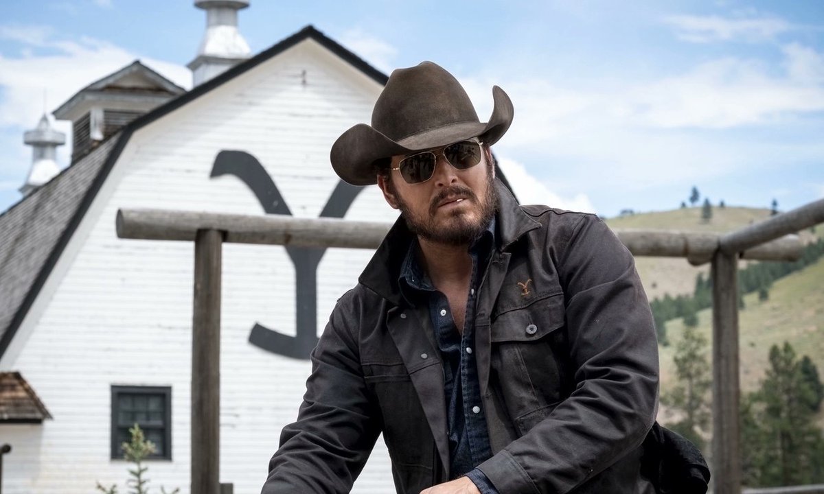 gspielman's tweet photo. Okay so just tossing this out here, how many of you have watched Yellowstone and realized John Dutton may be a cowboy, but he straight-up gangster cowboy. Last night I watched an episode where even had a sit-down with two of his enemies lol. Yes, he even has an enforcer like Luca https://t.co/zHznZC4bmT