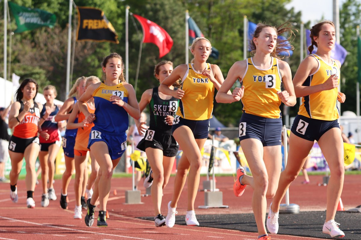 The best State T&amp;F coverage:

▪️ Four Nerds
▪️ Three cameras
▪️ Banger photos
▪️ 'People of T&amp;F' profiles
▪️ Key event tweets
▪️ Nerdy on-field commentary 
▪️ Athlete interviews

This is our hobby. We'd ♥️ to hit 5k followers this week; RT so your friends know who to follow.