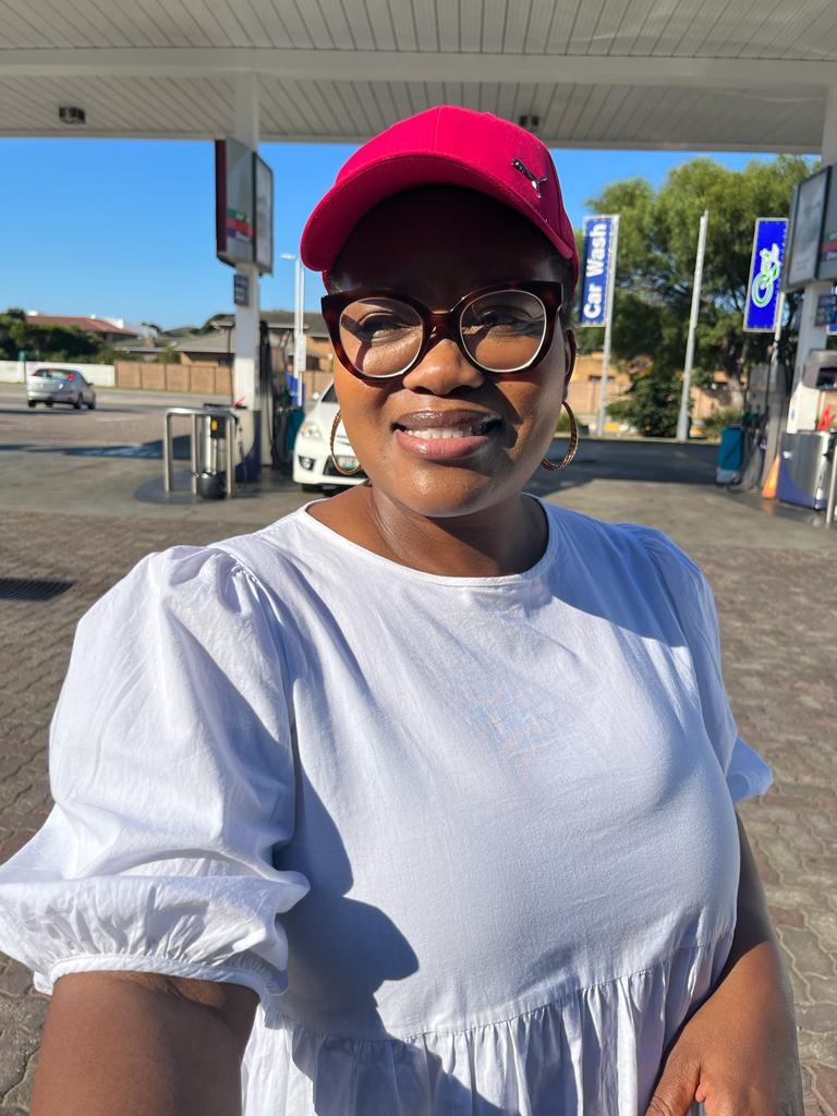 lingejadezweni's tweet photo. I stabbed looking (ndahlaba ndikhangele) π€·π½ββοΈπ
π
#Hlubilicious #ToFindAndToKeep #MarriageStillWorks https://t.co/EEPGyvibMv