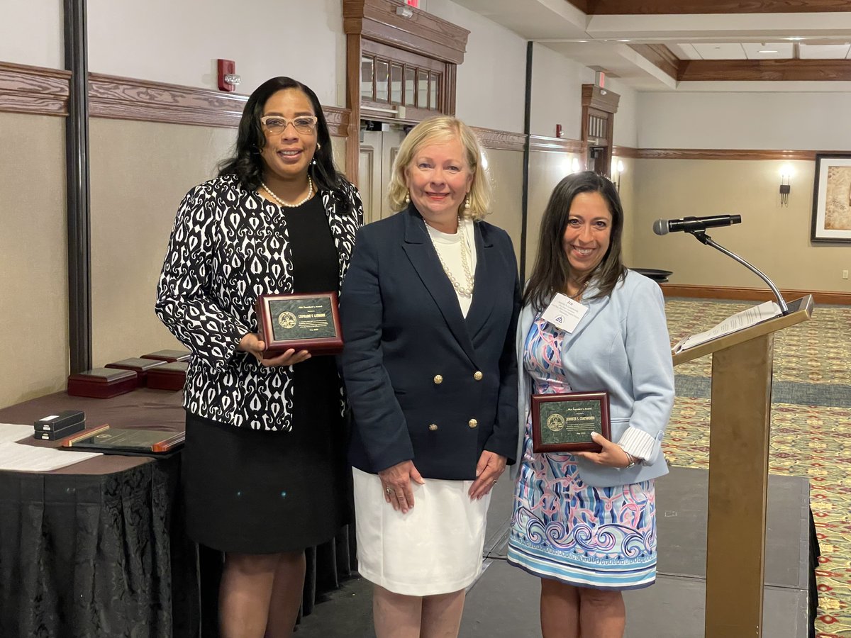 Partner Jennifer Coatsworth received the Pennsylvania Bar Association President’s Award. She was recognized for her work as co-chair of the Pennsylvania Bar Association Commission on Women in the Profession.  Congratulations, Jennifer Coatsworth!