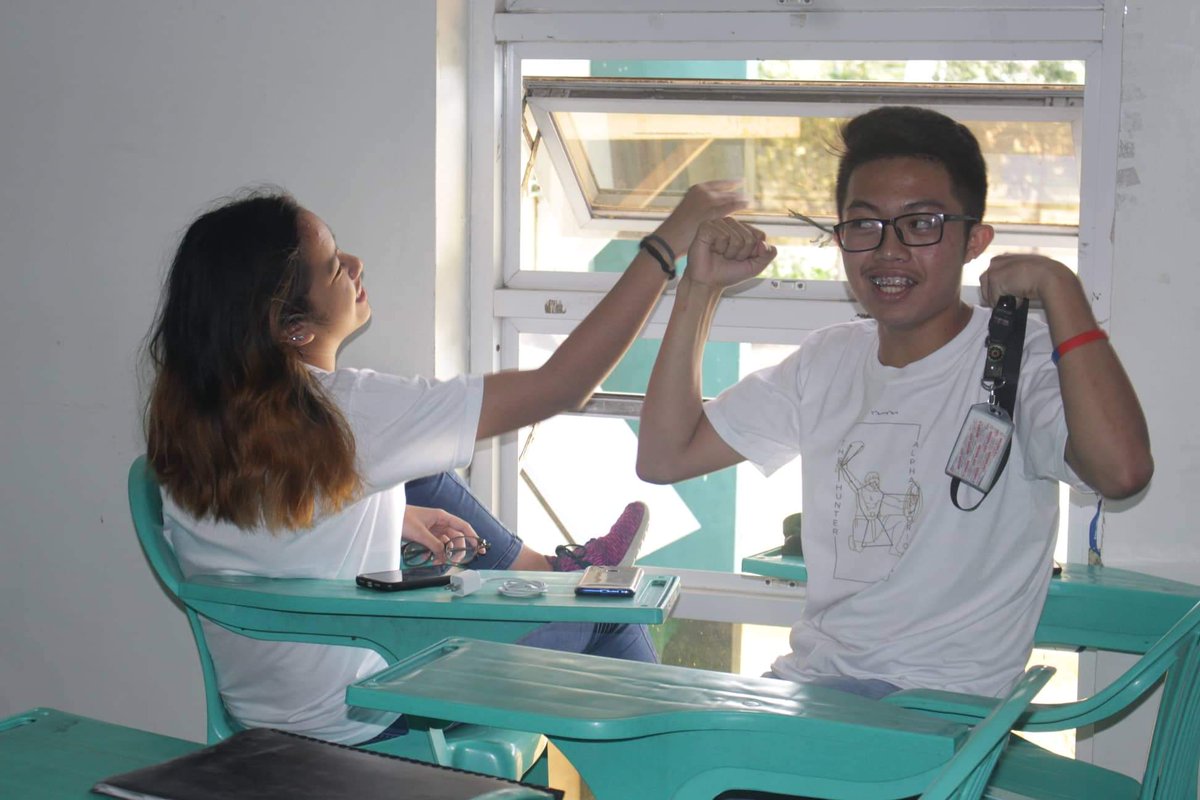 buttcheeks2022's tweet photo. "pinagtagpo pero hindi tinadhana"
#UngkatanNgPast
#grade10 https://t.co/Fn7VEBmeba