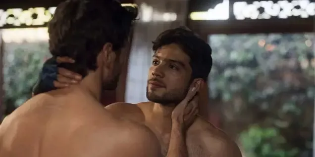 poptime's tweet photo. "Paixões Ardentes", nova novela exibida nas tardes do SBT contará com um casal gay. https://t.co/cDeiyje63A