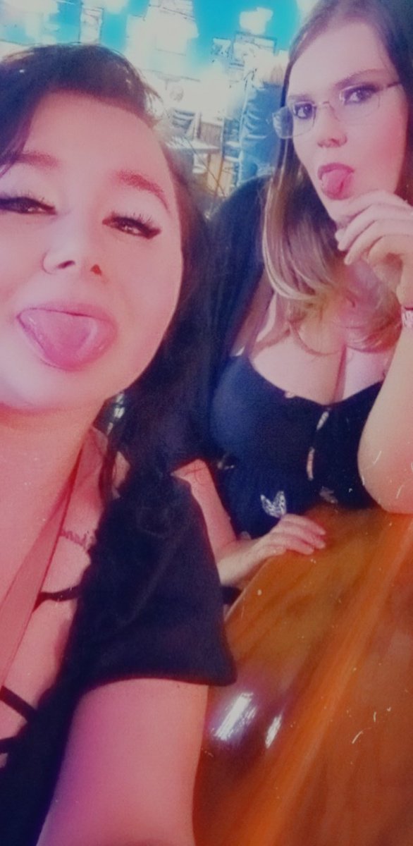 Desires2009's tweet photo. @whitesubby you open to retweet for us nice girls? https://t.co/UE6kFmKDAL