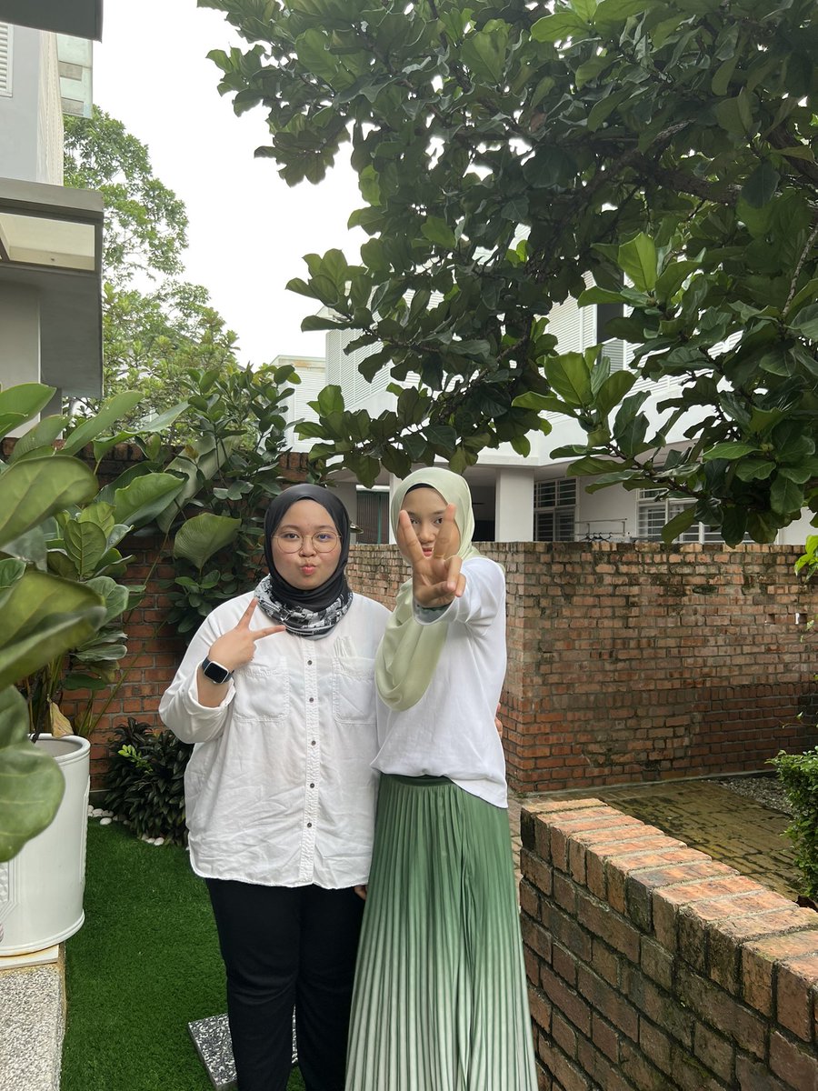 raudhahabas's tweet photo. with enaaa:> https://t.co/nxz6EHBRUT