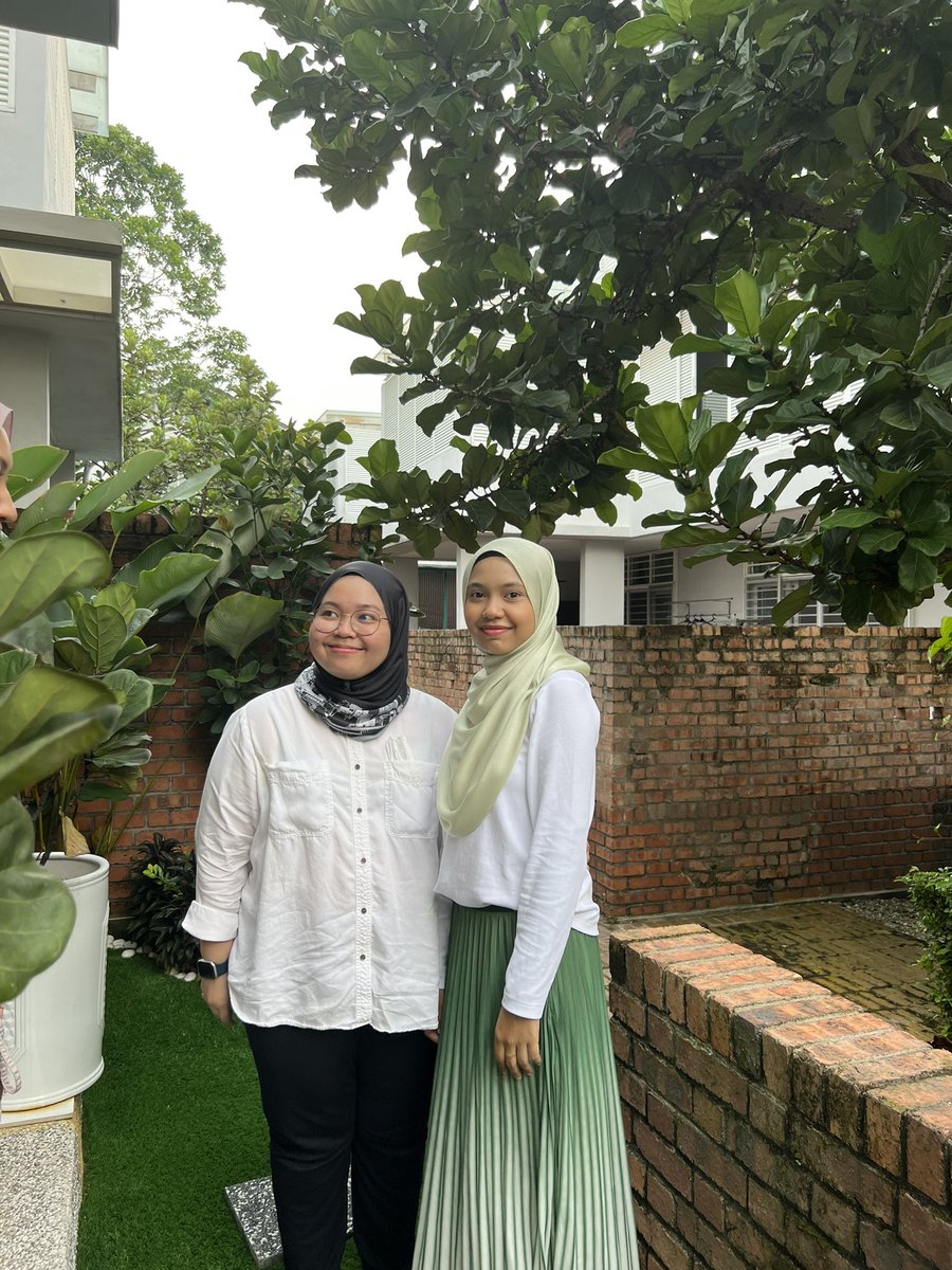 raudhahabas's tweet photo. with enaaa:> https://t.co/nxz6EHBRUT